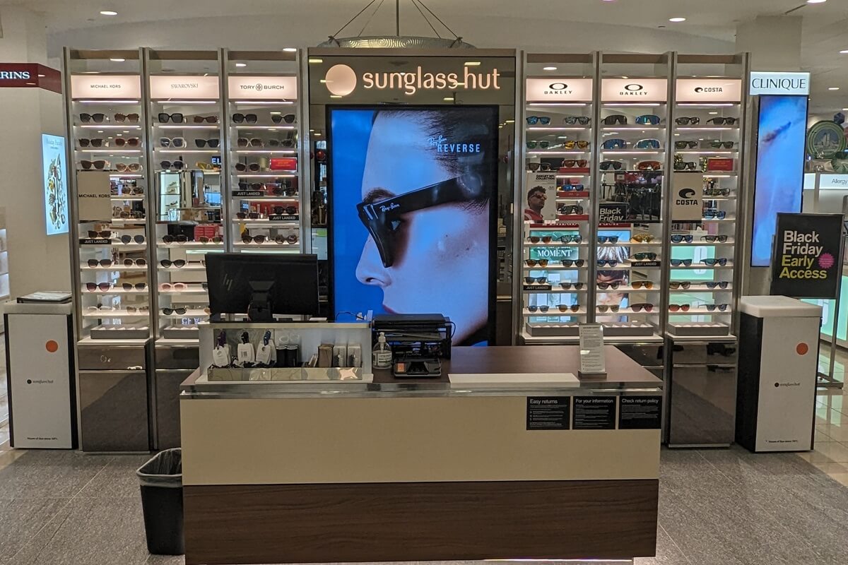 Nationwide Fixture Installations Inc NFI Sunglass Hut Case Study Retail Rollouts Millwork Packages New Store Installation Program Management Signage Site Surveys Custom Installation Services