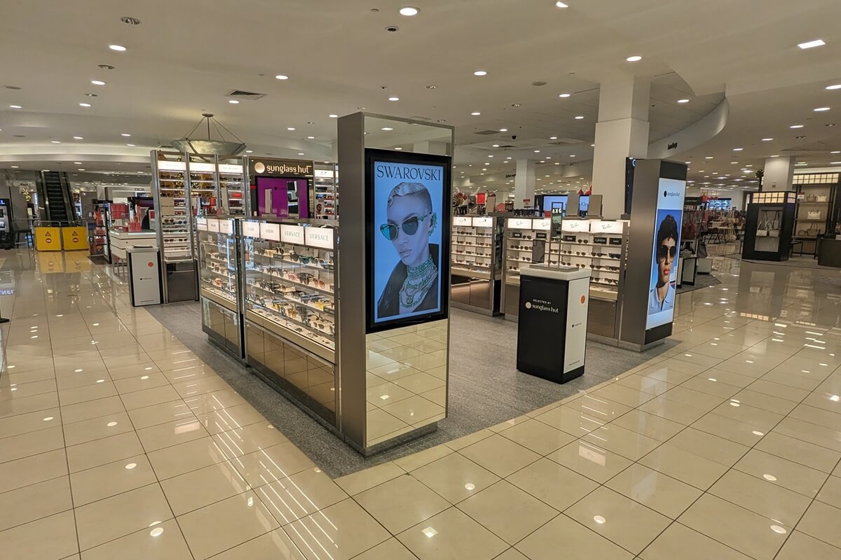 Nationwide Fixture Installations Inc NFI Sunglass Hut Case Study Retail Rollouts Millwork Packages New Store Installation Program Management Signage Site Surveys Custom Installation Services