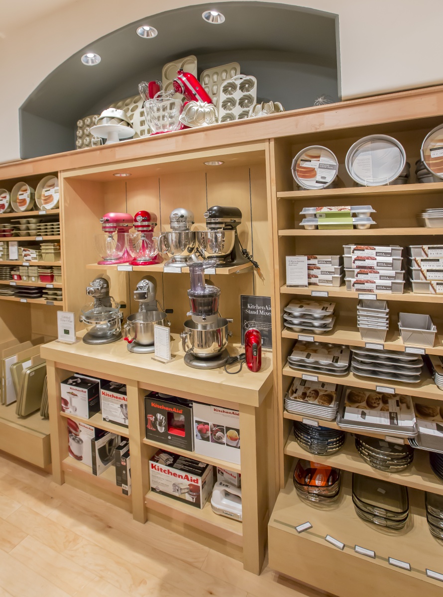 Nationwide Fixture Installations Inc Pottery Barn Case Study New Store Installation Retail Rollouts Millwork Package Program Management Signage Site Surveys Custom Installation Services