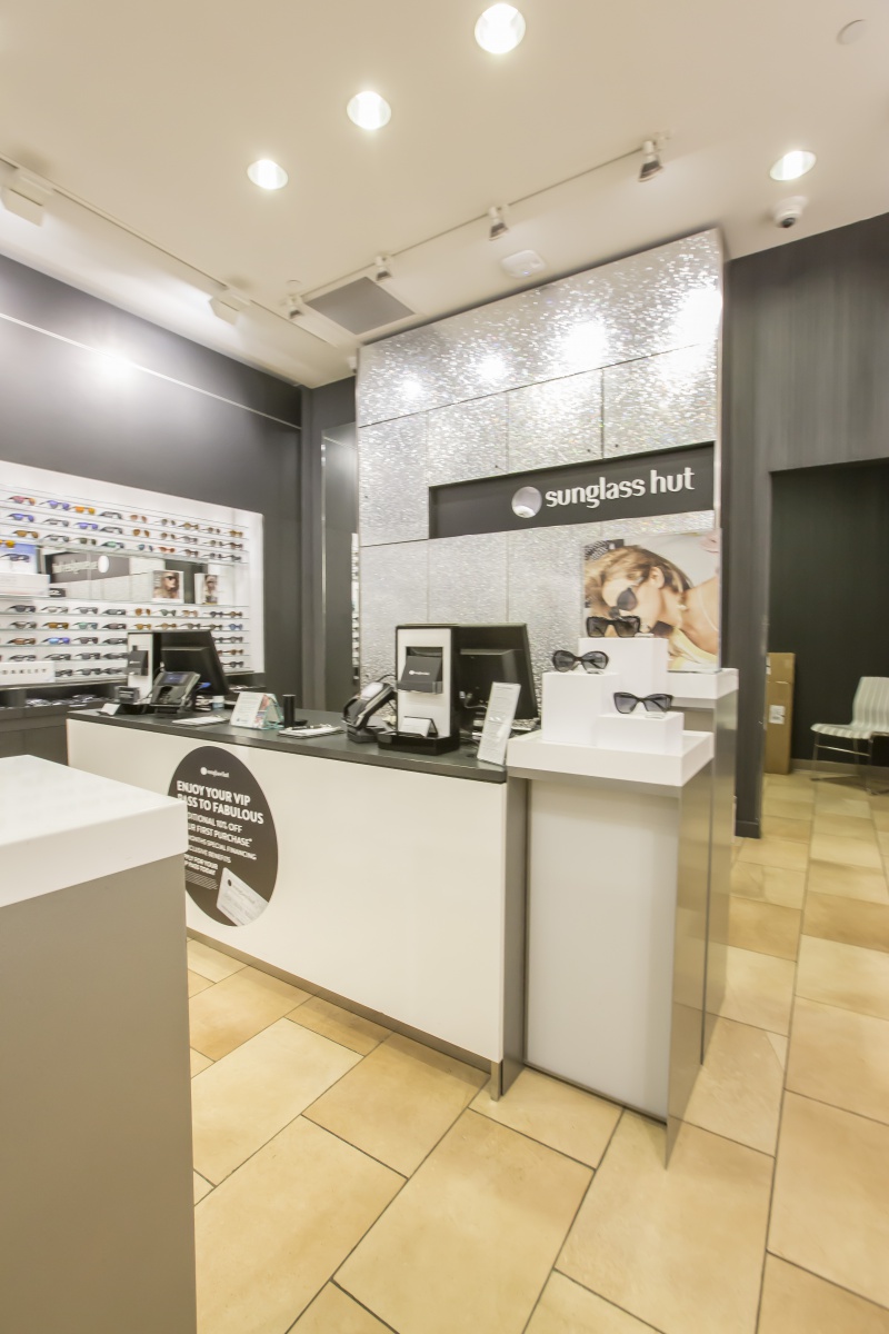 Nationwide Fixture Installations Inc Sunglass Hut Case Study Retail Rollouts Millwork Packages New Store Installation Program Management Signage Site Surveys Custom Installation Services