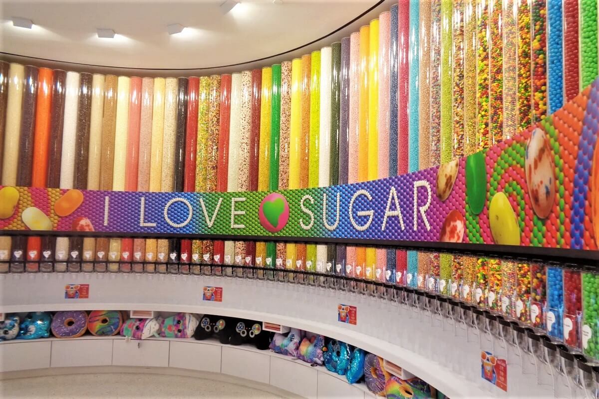 Nationwide Fixture Installations Inc I Love Sugar Case Study Millwork Packages New Store Installation Signage