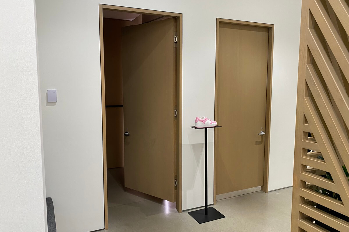 Alo Yoga custom install by Nationwide Fixture Installations millwork and fixture installation